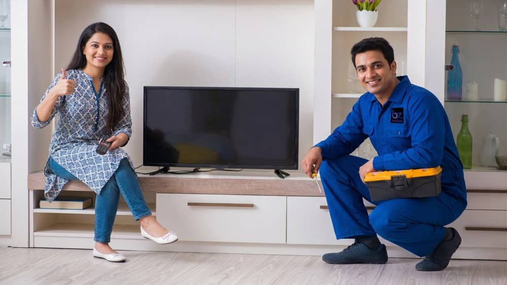 Boltzo customer happy after a successful TV repair